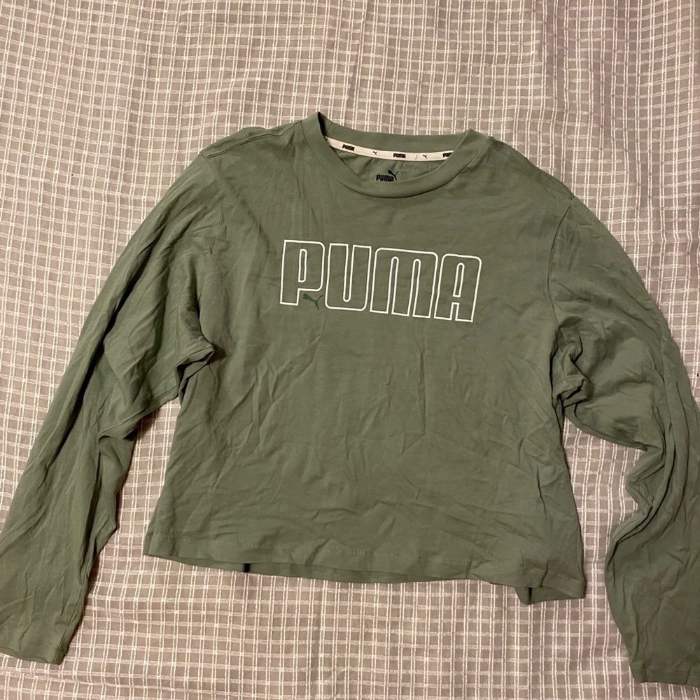 Puma Long Sleeve Cropped Tee size XL (FW)